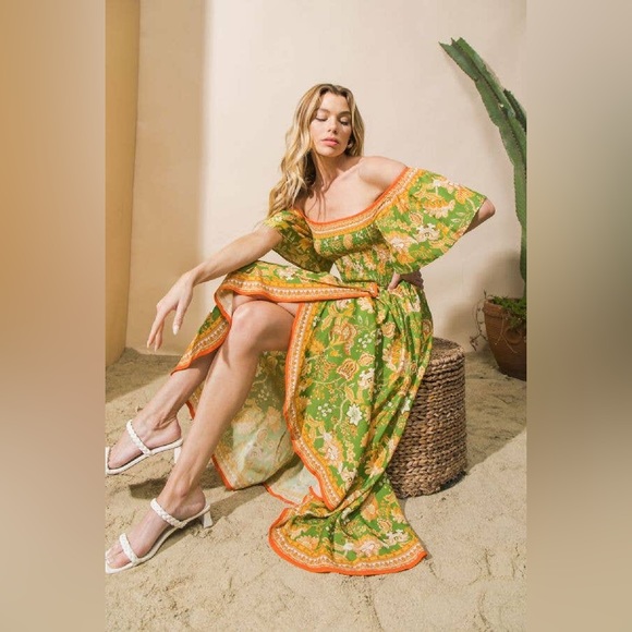 Off Shoulder Tropical Print Floral Smocked Maxi Dress - Picture 8 of 8